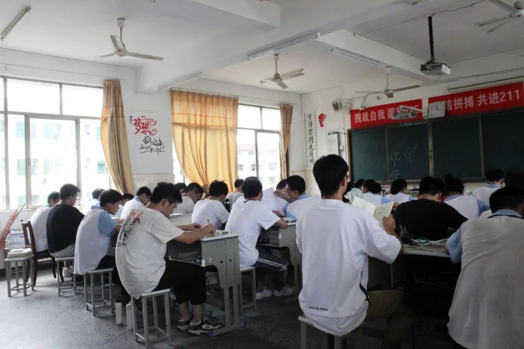 081305mooufuuo9u64zfsu.jpg