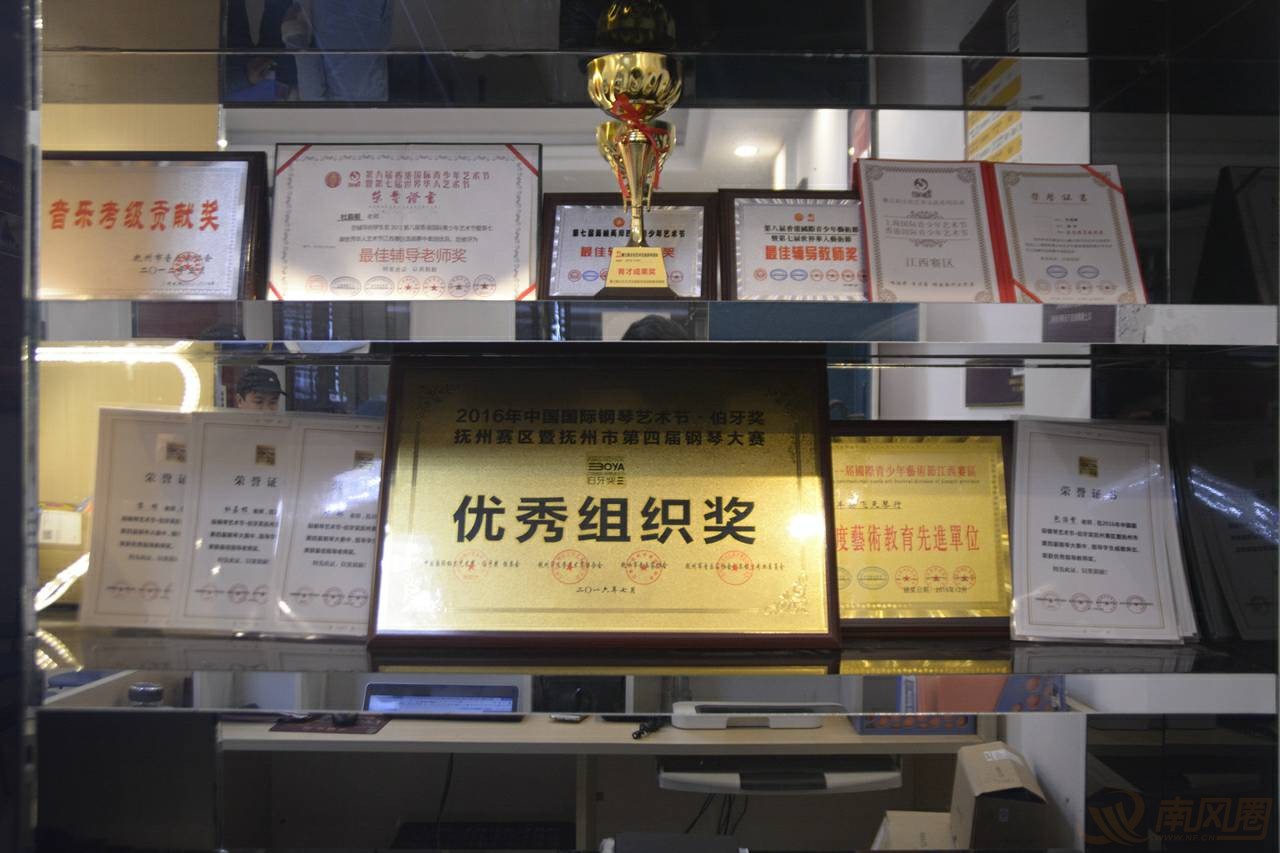 d98230c99ceaf0025cebf978d48e89d4.jpg
